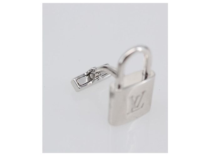 LOUIS VUITTON Gemelli Cufflinks Cuffs metallo M65043 LV Auth 145321 Argento - vista 26