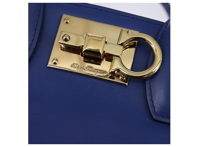Borsa a mano in pelle Gancini Studio Salvatore Ferragamo 2 in 1 Blu Oro Auth 144870 D'oro - vista 18