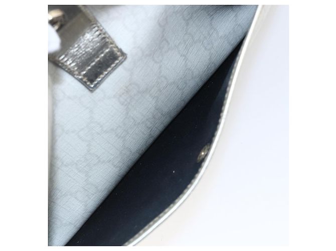 Gucci Borsa a spalla GG Supreme in PVC bianco e oro 190258 Auth 147063 D'oro - vista 21