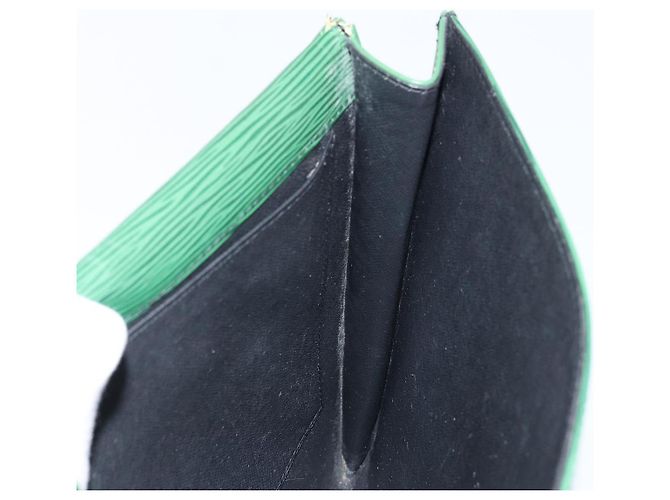 LOUIS VUITTON Clutch Jena Epi Verde M52724 LV Auth 144783 - vista 18