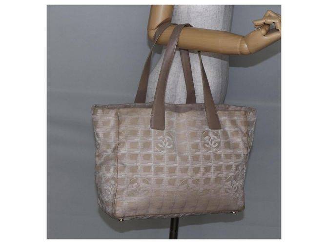 CHANEL Nuova Borsa Tote da Viaggio Nylon Rosa Argento CC Auth BA6548 - vista 23