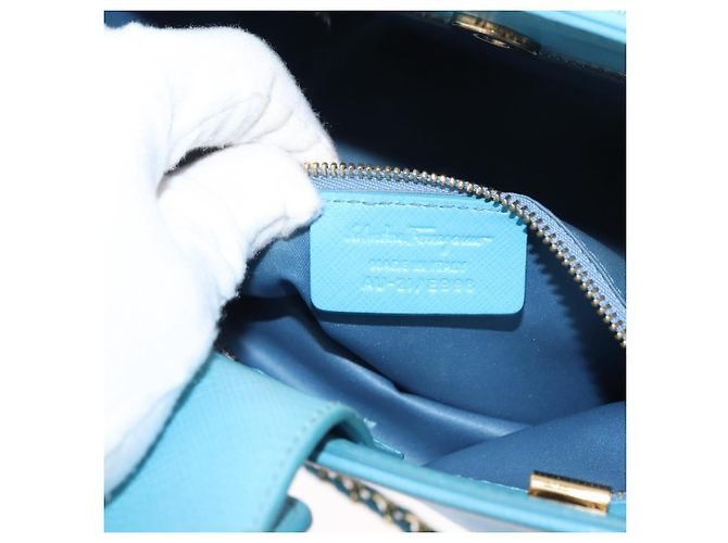 Borsa Vala Chain in pelle Salvatore Ferragamo 2 in 1 blu chiaro oro Auth bs29835 D'oro - vista 12