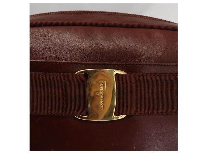 Bolso de Hombro Vala de Cuero Marrón Salvatore Ferragamo Auth BA6801 Castaño - vista 17