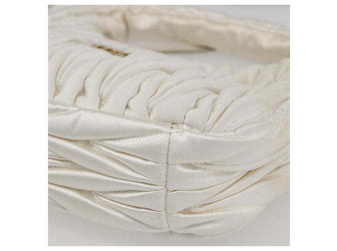 Borsa Miu Miu Matelassé Satin 2in1 Bianco Oro Auth 158666SAM D'oro - vista 16