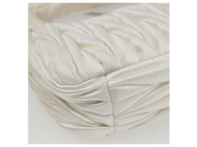 Borsa Miu Miu Matelassé Satin 2in1 Bianco Oro Auth 158666SAM D'oro - vista 19