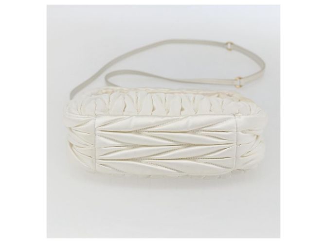 Borsa Miu Miu Matelassé Satin 2in1 Bianco Oro Auth 158666SAM D'oro - vista 5