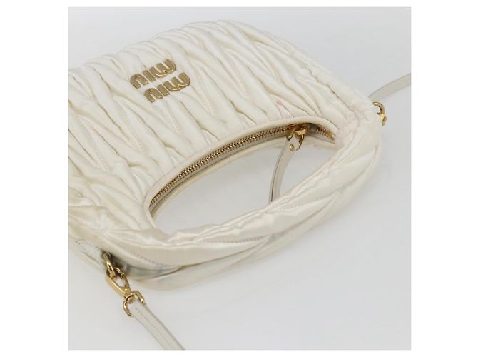 Borsa Miu Miu Matelassé Satin 2in1 Bianco Oro Auth 158666SAM D'oro - vista 6