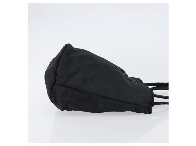 Borsa a mano PRADA in nylon nero Auth BA8979 - vista 4