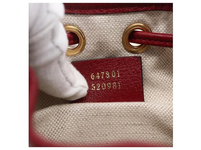 Gucci Mini borsa a secchiello Doraemon Micro GG Supreme in PVC beige 647801 Auth 154926SAM D'oro - vista 19