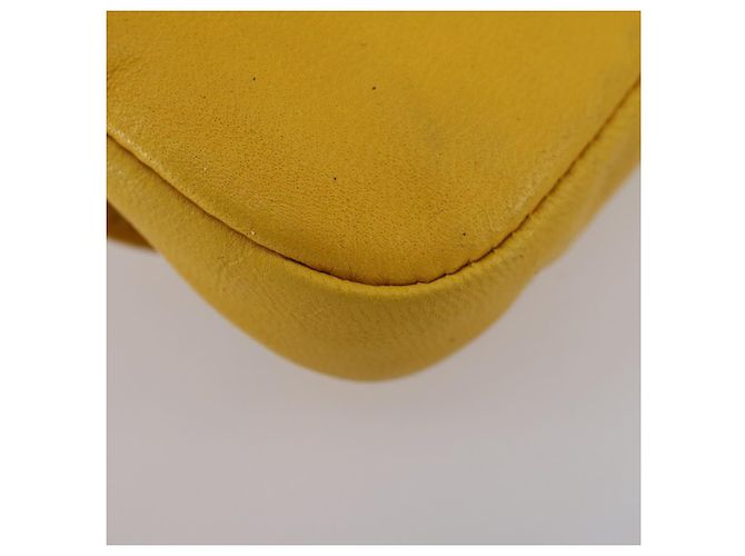 Set da cucire in pelle Gucci Bamboo giallo Auth 147379 - vista 13