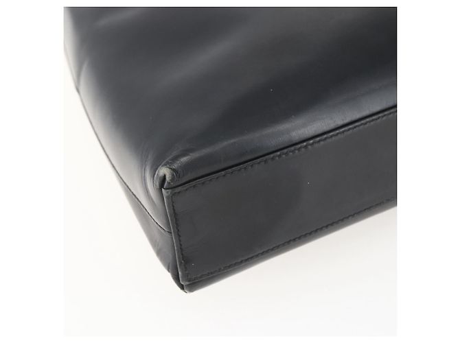 Borsa a Spalla Gancini in Pelle Nera e Oro Salvatore Ferragamo Auth 157063 Nero D'oro - vista 11