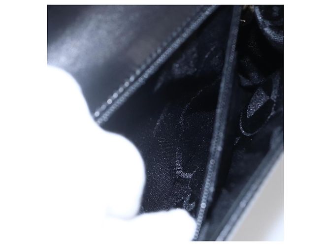 Borsa a Spalla Vala in Pelle Nera e Oro Salvatore Ferragamo Auth BA7670 Nero D'oro - vista 20