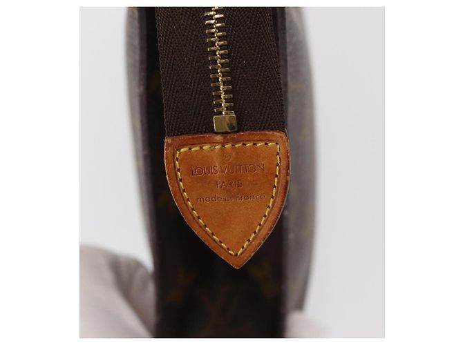 LOUIS VUITTON Poche Toilette Monogram 26 M47542 LV Auth 154198 Monogramma - vista 8
