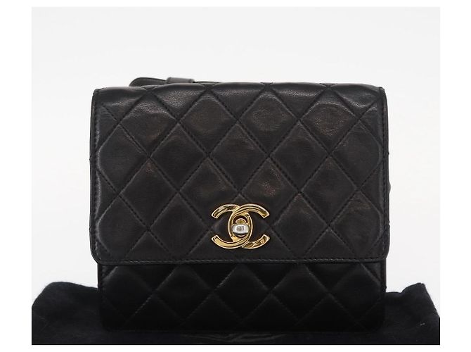 CHANEL Borsa a vita Matelassé in pelle di agnello nera oro CC Auth 156628V Nero D'oro - vista 24