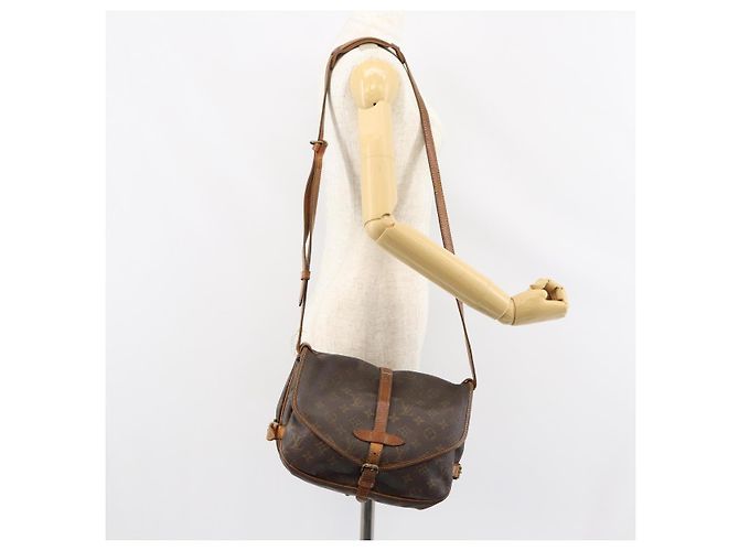 LOUIS VUITTON Bolso de Hombro Monogram Saumur 30 M42256 LV Auth bs30833 Monograma - vista 30