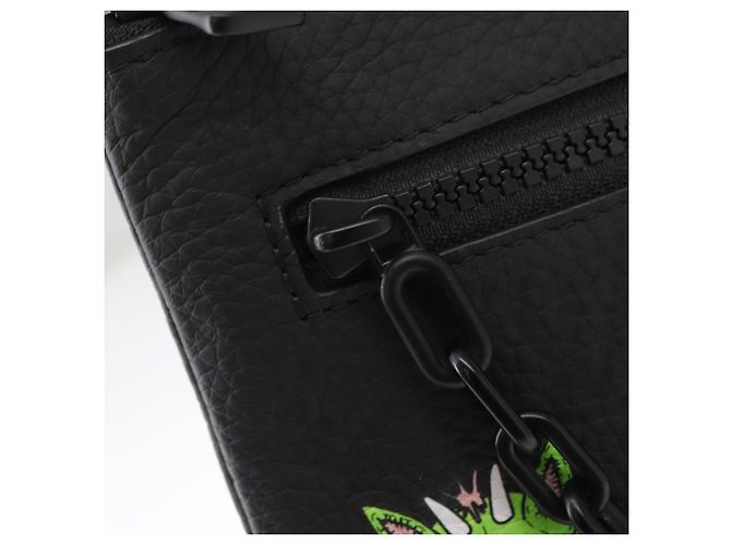 LOUIS VUITTON Pochette A4 Monogram Taurillon LV Friend M80147 Auth LV 156664SM Nero - vista 15