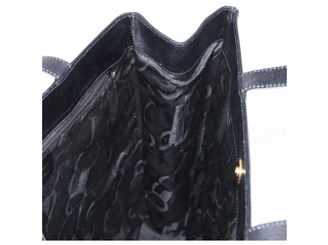 Borsa Tote Salvatore Ferragamo in pelle nera e oro Auth ka699 Nero D'oro - vista 17
