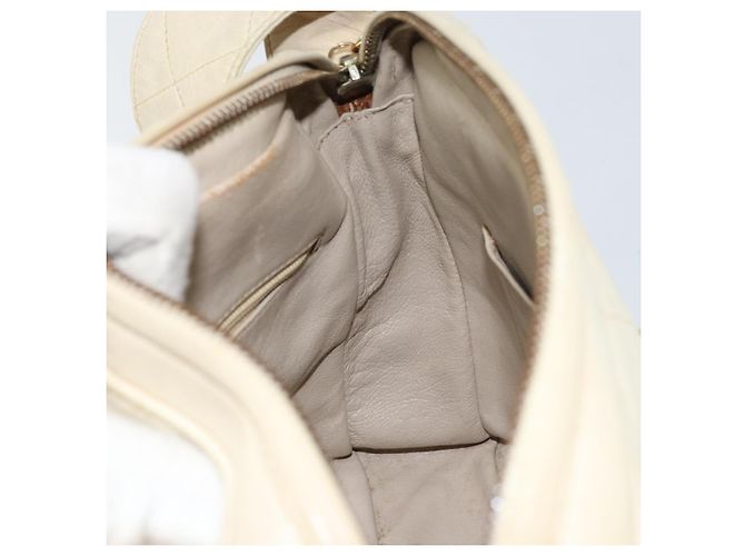 CHANEL Borsa a Spalla Matelassé in Pelle di Agnello Bianco Oro CC Auth 156813 D'oro - vista 18