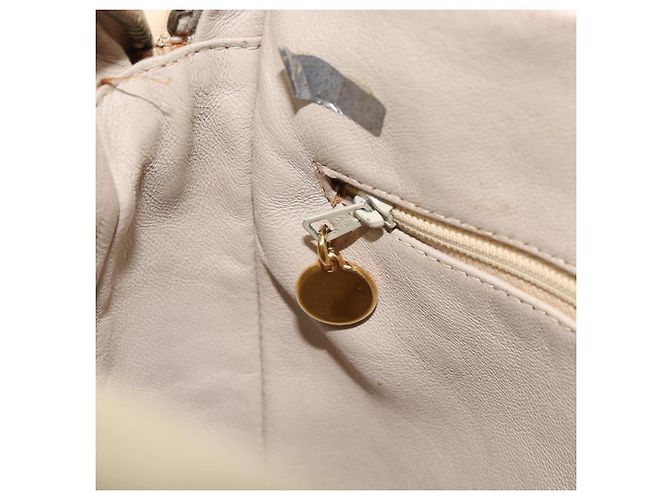 CHANEL Borsa a Spalla Matelassé in Pelle di Agnello Bianco Oro CC Auth 156813 D'oro - vista 20