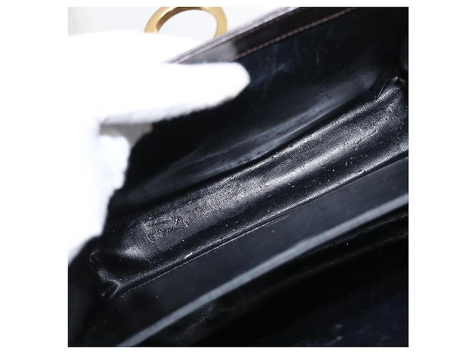 Borsa a mano Gancini in pelle nera e oro Auth 153902 di Salvatore Ferragamo Nero D'oro - vista 20