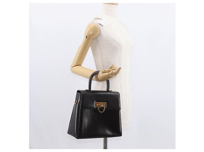 Borsa a mano Gancini in pelle nera e oro Auth 153902 di Salvatore Ferragamo Nero D'oro - vista 23