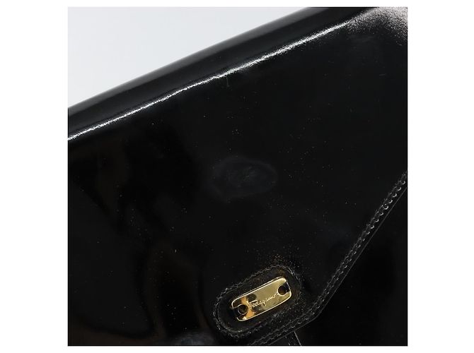 Salvatore Ferragamo Shoulder Bag Patent leather Black Gold Auth 154506 Golden - view 14