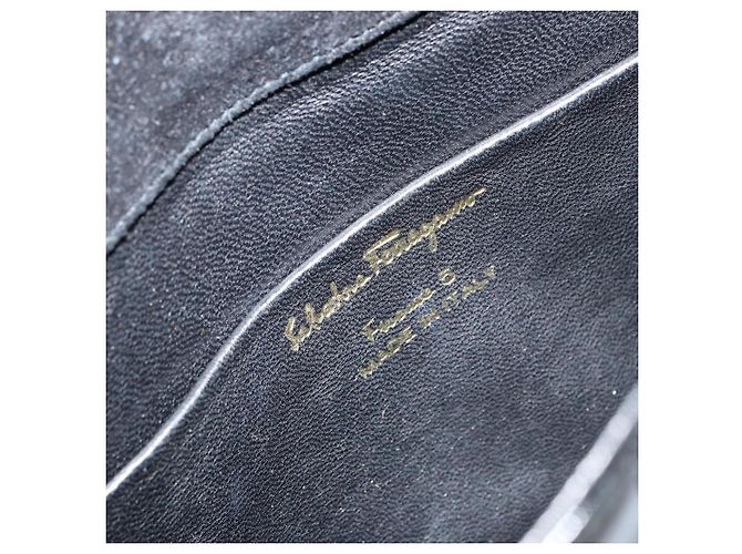 Salvatore Ferragamo Shoulder Bag Patent leather Black Gold Auth 154506 Golden - view 17