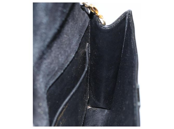 Salvatore Ferragamo Shoulder Bag Patent leather Black Gold Auth 154506 Golden - view 19