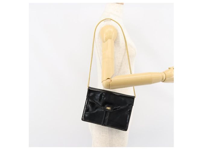Salvatore Ferragamo Shoulder Bag Patent leather Black Gold Auth 154506 Golden - view 23