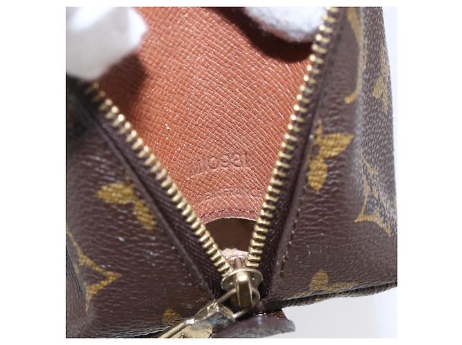 LOUIS VUITTON Pochette Cosmetica Demi Ronde Monogram M47520 LV Auth BA7198 Monogramma - vista 16