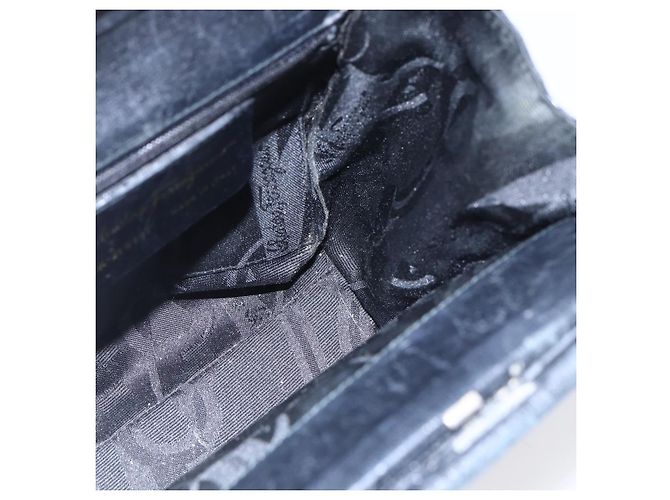 Borsa a mano Salvatore Ferragamo in pelle 2 in 1 nera e dorata Auth 152197 Nero D'oro - vista 19