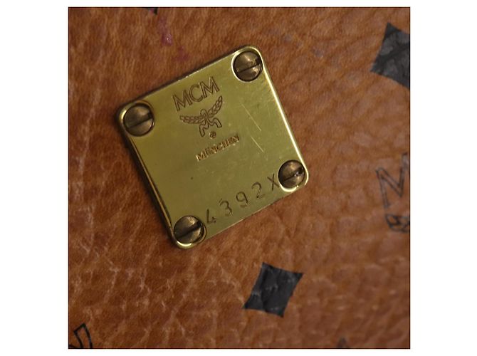 Borsa Boston MCM Logogram Vicetos in pelle PVC marrone e oro Auth gh902 D'oro - vista 12