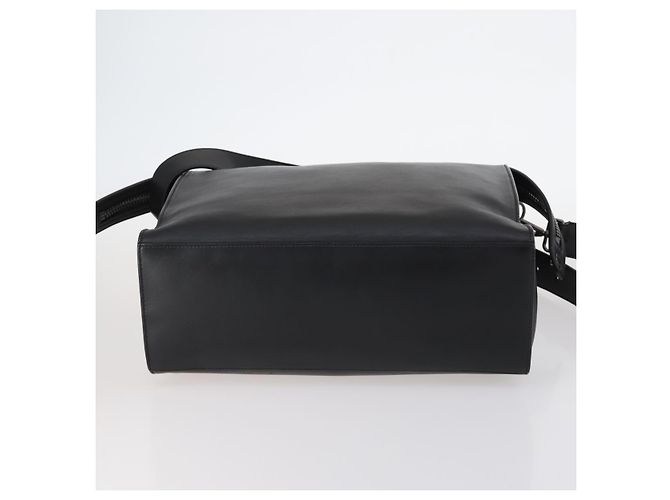 Borsa a mano FENDI in pelle 2 in 1 nera Auth bs29449 Nero - vista 5