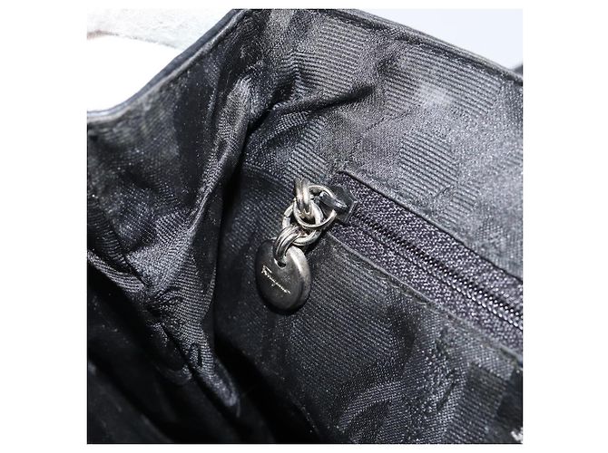 Borsa a Spalla Gancini in Pelle Nera e Argento Autentica Salvatore Ferragamo BA8229 Nero - vista 20