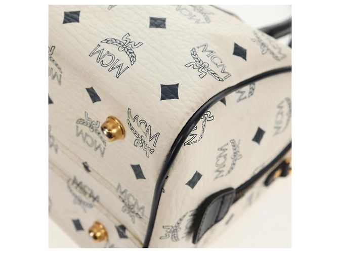 Borsa MCM Logogram Vicetos PVC 2 in 1 Bianco Oro Auth 149478 D'oro - vista 18