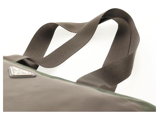 PRADA Tote Bag aus Nylon Khaki Silber authentisch 148428 - Ansicht 15