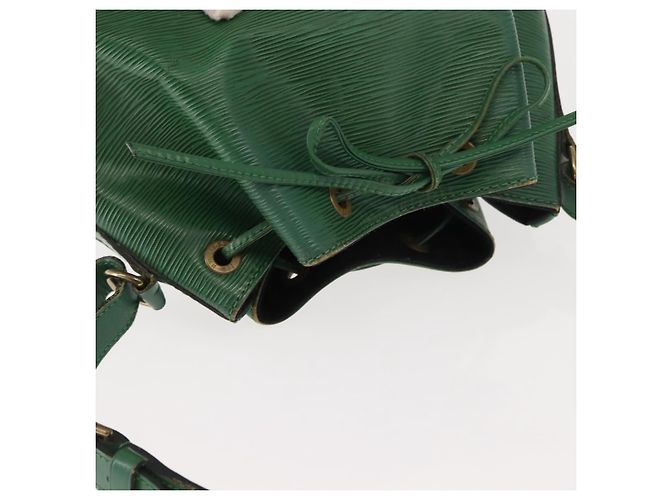 Noe LOUIS VUITTON Borsa a Spalla Petit Noé Epi Verde M44104 LV Auth 147759 - vista 6