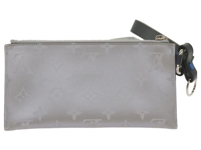 LOUIS VUITTON Pochette Satellite Alpha Monogramma Argento M44178 LV Auth 66459SAM - vista 2