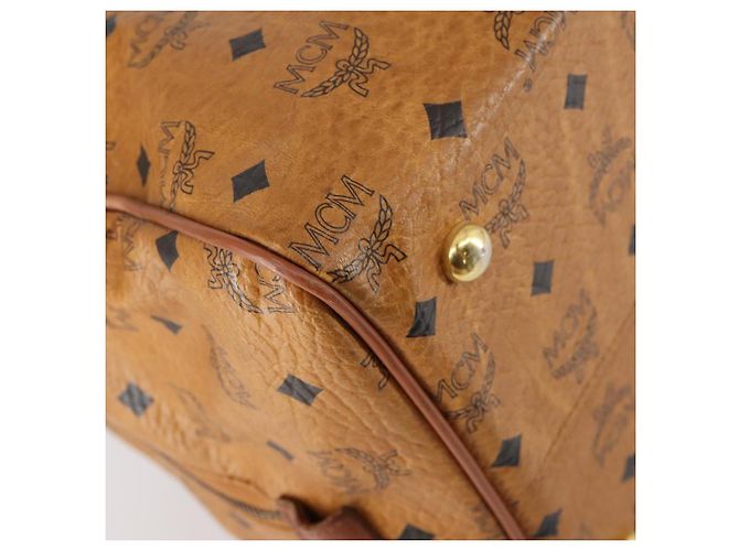 Borsa Boston MCM Logogram Vicetos in pelle PVC marrone e oro Auth 154457 D'oro - vista 13