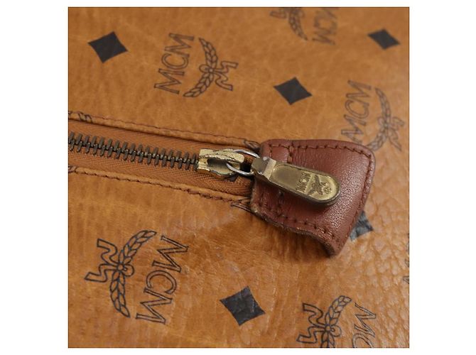 Borsa Boston MCM Logogram Vicetos in pelle PVC marrone e oro Auth 154457 D'oro - vista 15
