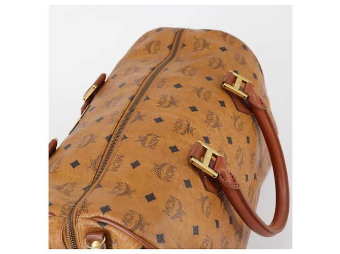Borsa Boston MCM Logogram Vicetos in pelle PVC marrone e oro Auth 154457 D'oro - vista 6