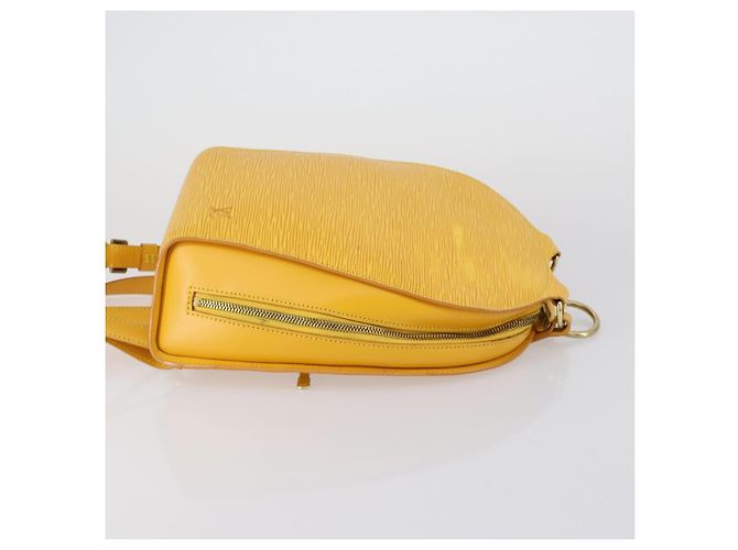 LOUIS VUITTON Mochila Epi Mabillon Amarela M52239 LV Auth 154576 Amarelo - vista 3