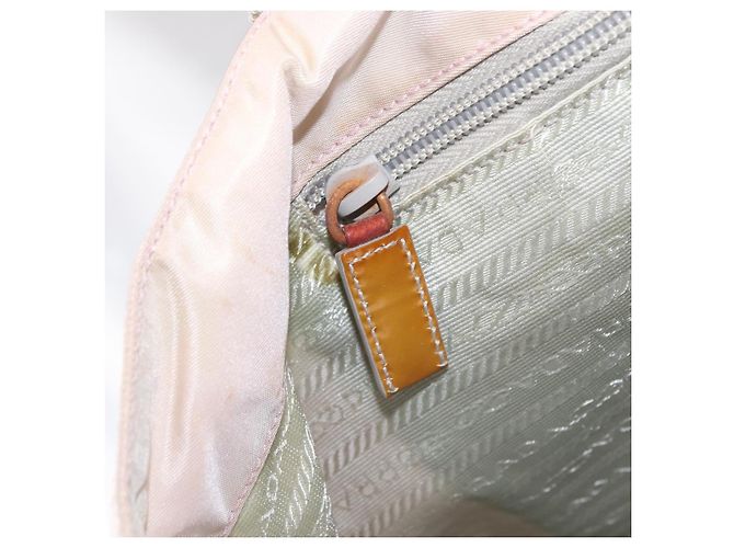 Borsa Tote Prada in Nylon Rosa Argento Auth 151432 - vista 23