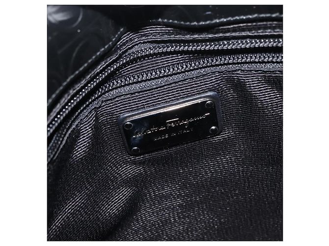 Bolsa de Ombro Gancini Emalhe Preta Auth BA6810 de Salvatore Ferragamo Preto - vista 15
