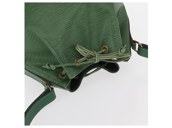 Noe LOUIS VUITTON Borsa a Spalla Petit Noé Epi Verde M44104 LV Auth BA8589 - vista 6