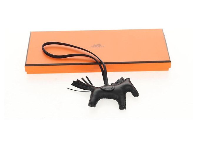 Hermès HERMES Rodeo PM Charm Pelle Nera Auth BA8096M Nero - vista 12