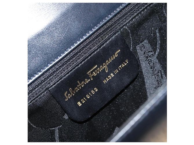 Borsa a Spalla Gancini in Pelle Salvatore Ferragamo Blu Navy Oro Auth 154591 D'oro - vista 12