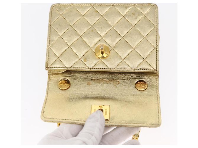 CHANEL Mini Matelassé Borsa a Spalla con Catena in Pelle di Agnello Oro CC Auth 152962 D'oro - vista 9