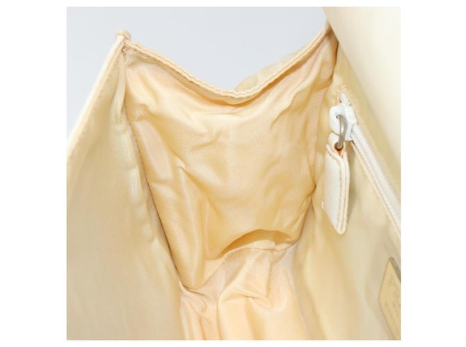 Borsa a Spalla in Pelle PRADA con Catena Bianca Auth 151883 Bianco - vista 20
