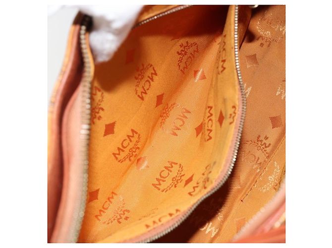 Sac à épaule MCM Logogram Vicetos en cuir PVC marron et or Auth BA7031 Doré - vue 22